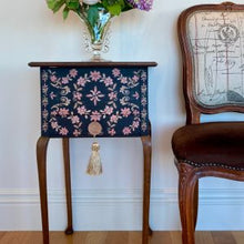 Cargar imagen en el visor de la galería, Decor Tranfer RE DESIGN WITH PRIMA - ANNIE SLOAN- FLOWER GARLAND