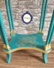 Cargar imagen en el visor de la galería, Mesita Auxiliar Renovada Kacha