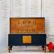 Cargar imagen en el visor de la galería, Decor Tranfer RE DESIGN WITH PRIMA - TRUST IN THE LORD