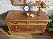 Cargar imagen en el visor de la galería, Cómoda Restaurada al Natural