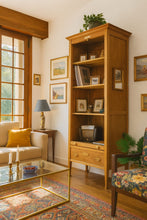 Cargar imagen en el visor de la galería, Archivador antiguo de persiana en roble macizo restaurado