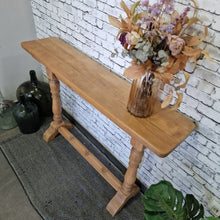 Cargar imagen en el visor de la galería, Arrimo de Madera de Haya Restaurado