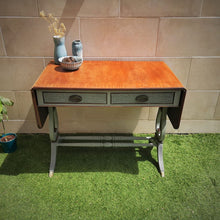 Cargar imagen en el visor de la galería, Mesa regencia de caoba restaurada en madera natural de caoba y verde