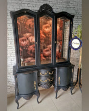 Cargar imagen en el visor de la galería, Vitrina Bosque de Rosas