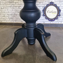 Cargar imagen en el visor de la galería, Mesa Redonda Extendible Restaurada Black