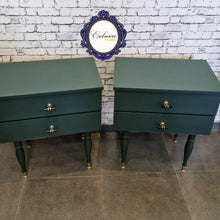 Cargar imagen en el visor de la galería, Mesitas de noche Restauradas Verde