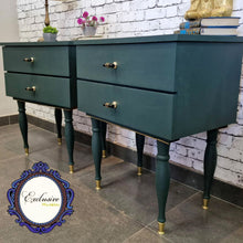 Cargar imagen en el visor de la galería, Mesitas de noche Restauradas Verde