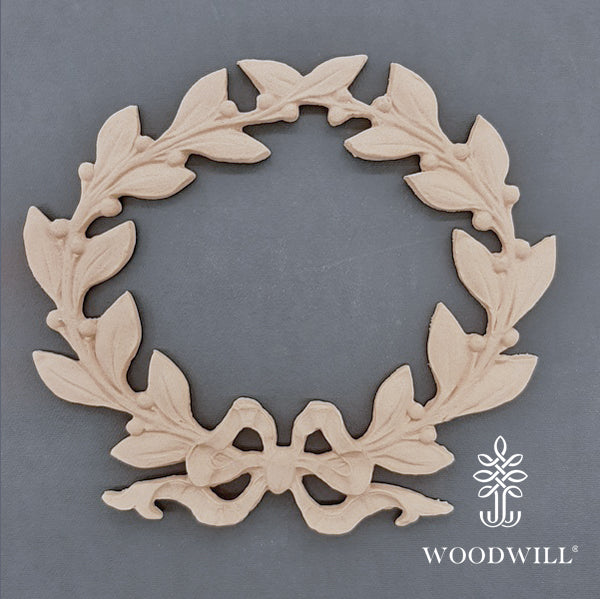 Wood Carved Decorative Wreath 19cm x 20 Cm