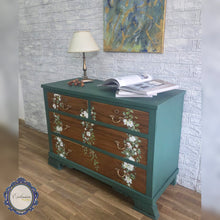 Cargar imagen en el visor de la galería, Cómoda renovada con transferencia
