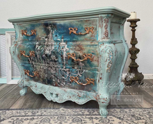 Cargar imagen en el visor de la galería, Papel Decoupage RE DESIGN WITH PRIMA Moody Chandelier
